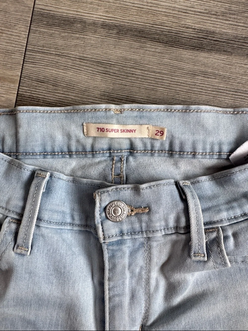 Levi's 710 Super Skinny Pale Blue Jeans - Picture 4 of 7